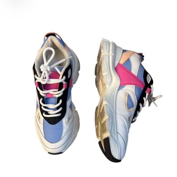 Steve Madden Blue and Pink Athletic Sneakers Chunky Dad - Size 9 - Picture 4 of 6